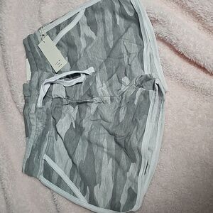 Better Days Cotton Short Light Grey Camo